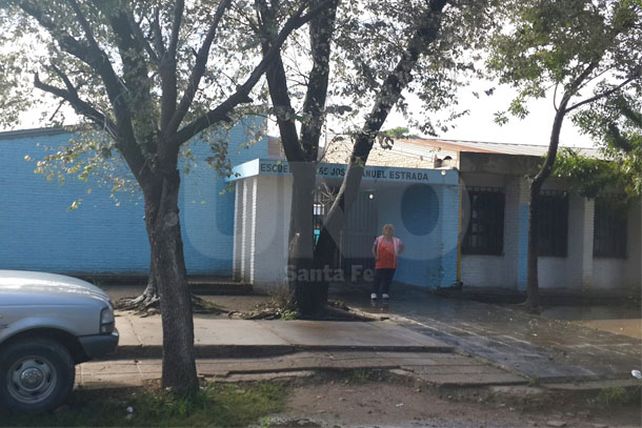 Vándalos dañaron la escuela Estrada en el barrio Los Troncos