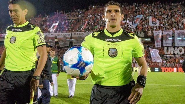 Andrés Merlos recorrió el campo de juego y dijo que no hay problemas para jugar Colón y Gimnasia.