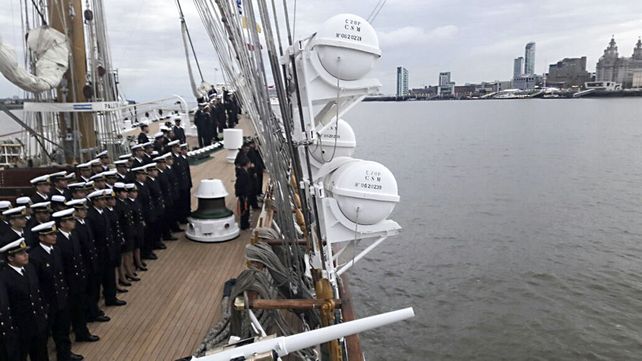 Imponente. La nave de instrucción
