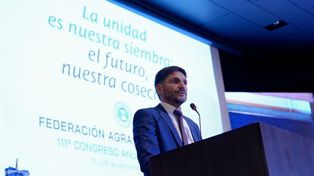 En plena discusión por las retenciones, el gobernador Maximiliano Pullaro aprovechó el congreso de Federación Agraria para dar un mnesaje de apoyo a los productores.&nbsp;