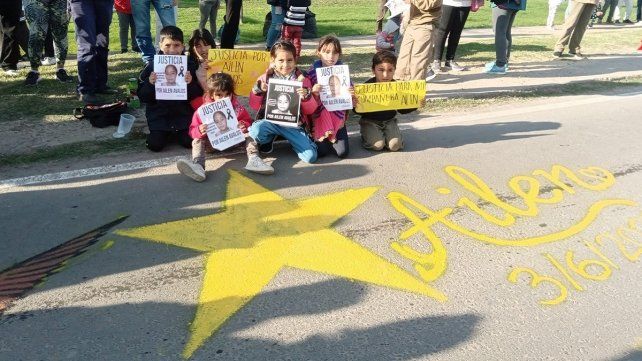 Pintaron una estrella amarilla donde murió Ailén Ávalos