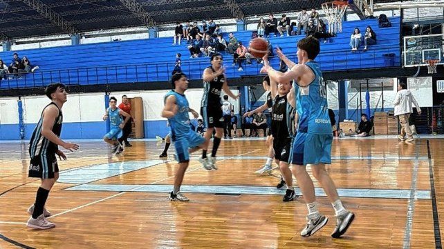 Banco añadió una victoria más en su estupendo invicto en el Oficial U21 Banco añadió una victoria más en su estupendo invicto en el Oficial U21