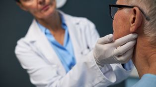 Medicina regenerativa para recuperar la voz y tratar la disfonía persistente