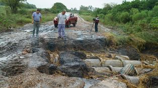Extremo peligro. La ruta provincial 42 se volvió intransitable y presenta daños cuantiosos.&nbsp;