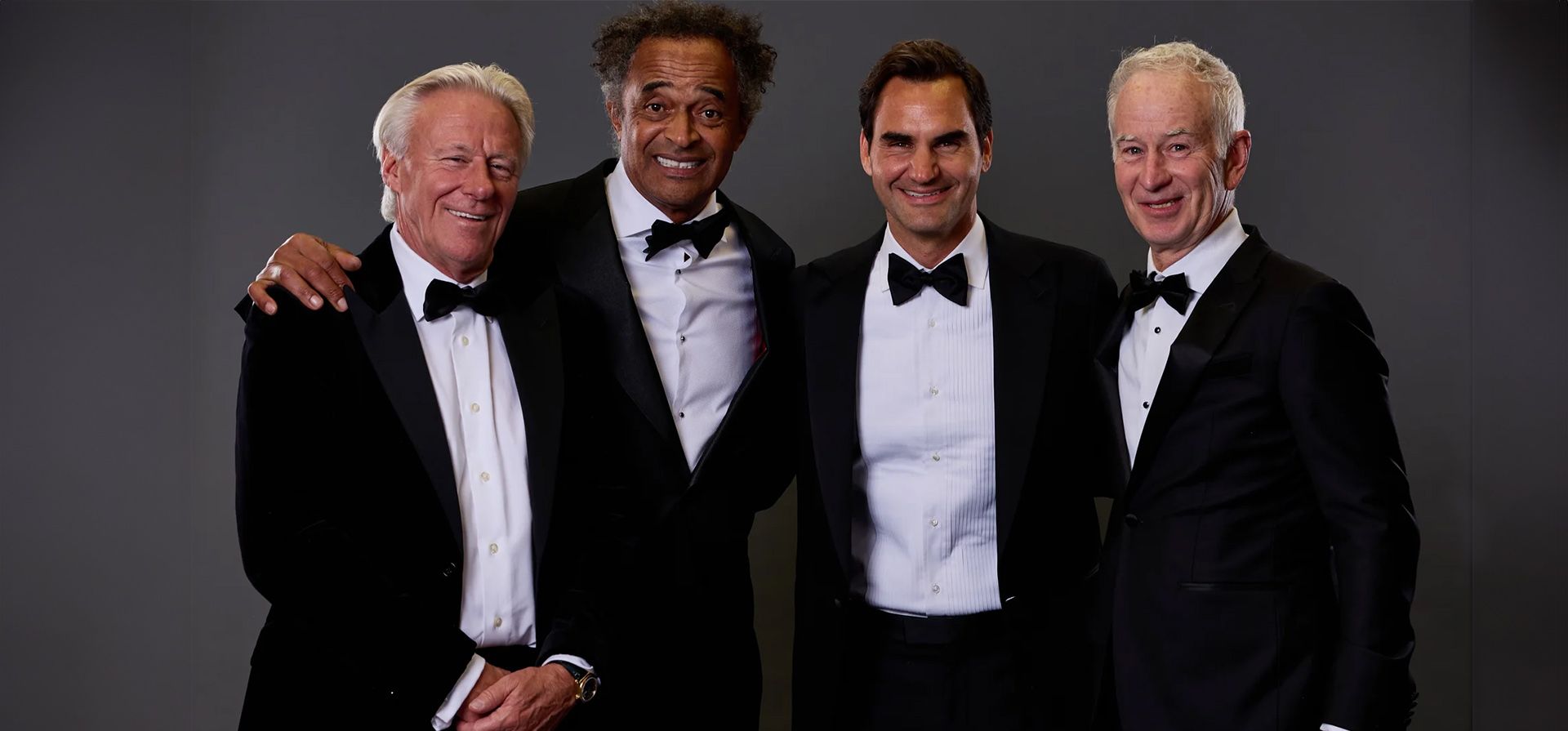 Bjorn Borg, capitán del Equipo de Europa, Yannick Noah, Roger Federer y John McEnroe, capitán del Equipo del Mundo, posan para una fotografía durante la Gala de Apertura de la Laver Cup 2024, Berlín, Alemania. Fotografía: Clive Brunskill/Getty Images para Laver Cup Bjorn Borg, capitán del Equipo de Europa, Yannick Noah, Roger Federer y John McEnroe, capitán del Equipo del Mundo, posan para una fotografía durante la Gala de Apertura de la Laver Cup 2024, Berlín, Alemania. Fotografía: Clive Brunskill/Getty Images para Laver Cup