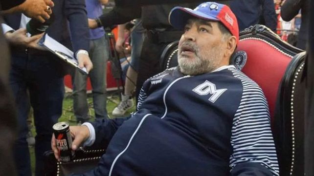 El Diez. Lo tenía más tiempo sentado que parado