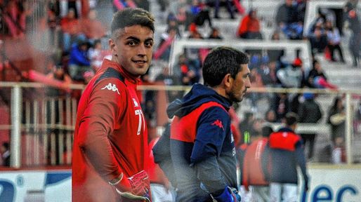 Santiago Mele aparece en el radar de River
