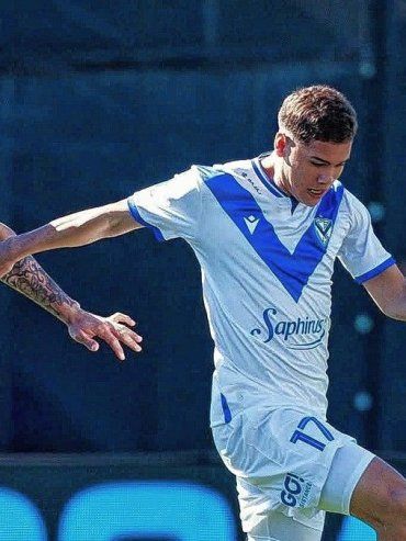 Vélez empató con Riestra en un final con polémica