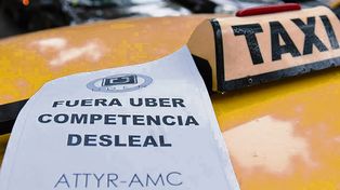 Tras años de conflictos, ahora algunos taxistas ya eligen trabajar con aplicación Uber.