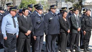 Se abona la segunda cuota del pago retroactivo por ascensos policiales 2012