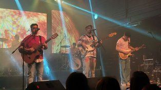 Fiesta total: Gauchito Club se presentó en Tribus