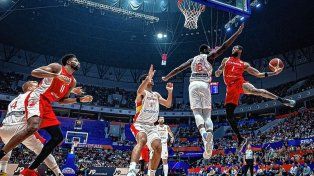Canadá despachó al último campeón para llegar a los cuartos de final del Mundial de Básquet.