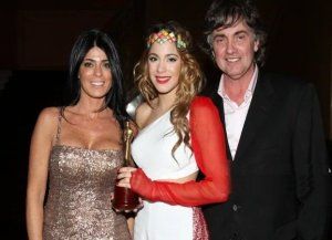 Tini Stoessel y sus padres habrían alcanzado un acuerdo por un patrimonio de 89 millones de dólares