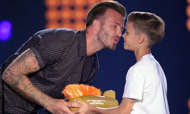 Beckham y dos de sus hijos, bañados en oro