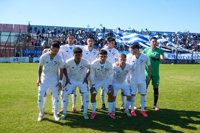 Arrancó bien y terminó mal. El equipo de Leonardo Acoglanis hizo todo bien los primeros 23 minutos, contó con una situación clara para abrir el marcador y tras la expulsión de Correa no tuvo reacción y fue goleado.