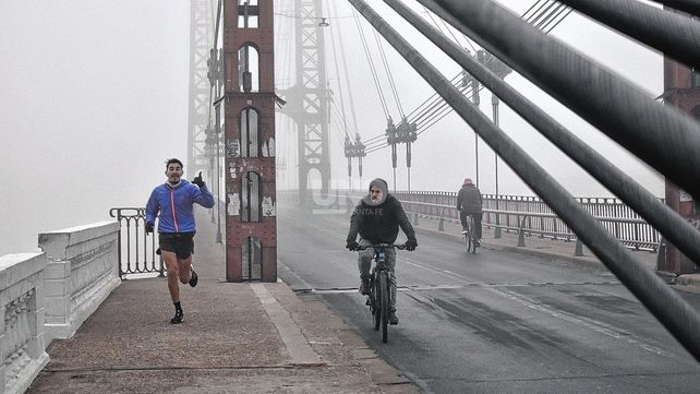 Las postales de Santa Fe bajo la niebla del domingo