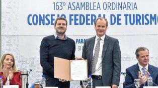 Bordet y Lammens en la apertura del Consejo Federal de Turismo