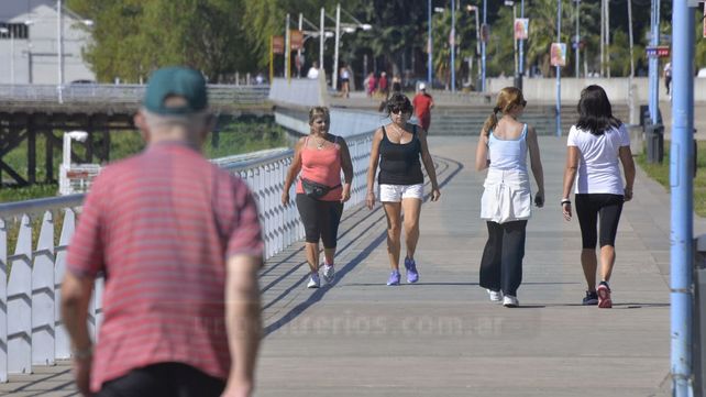 Jornada con cielo algo nublado y una máxima de 32 grados