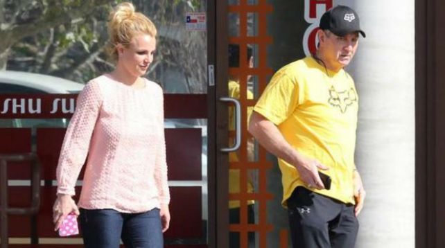 La cantante Britney Spears junto a&nbsp; su padre Jamie Spears