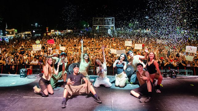 Este domingo es la última noche de la Fiesta de la Playa en Concepción del Uruguay y hay expectativa por la presenca de Luck Ra. Anoche brilló La Joaqui&nbsp;