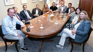 Legisladores peronistas piden reunión a Frigerio por caída de la recaudación