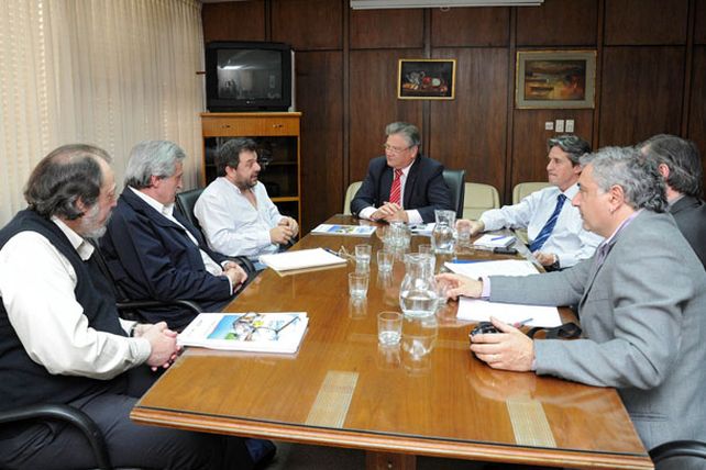 La provincia entregó 200 mil pesos al programa Más Pymes, Más Producción
