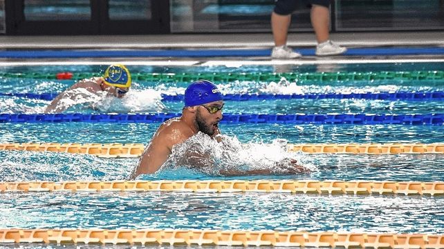 El santafesino Gabriel Morelli logró imponerse en los 200 metros combinados en el Campeonato Argentino Open. El santafesino Gabriel Morelli logró imponerse en los 200 metros combinados en el Campeonato Argentino Open.