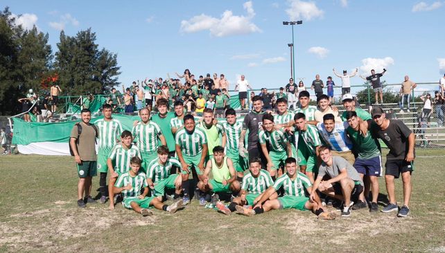 Puntero en la Primera B. El Defe de Funes venció a Alianza y en la última fecha buscará el ascenso a la A.  