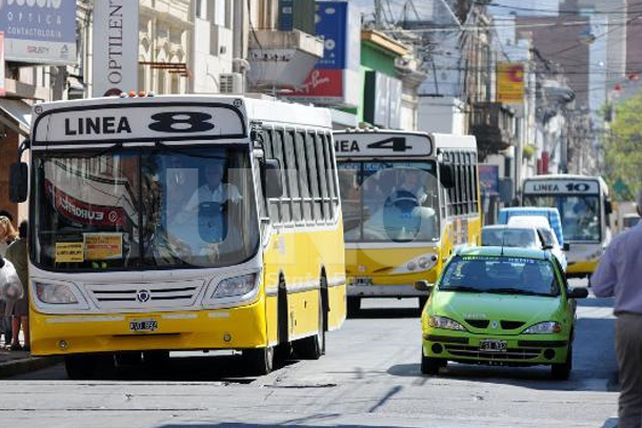 Se restableció el servicio de transporte público de colectivos