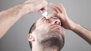 Gotas para la presbicia: ¿adiós a los anteojos para quienes ven mal de cerca?