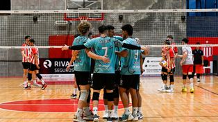 Vóley. El equipo de Villa Constitución sumó sus primeras dos victorias ante su gente. En el arranque de las segunda fecha sumó seis puntos.