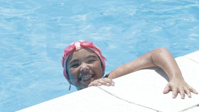 Verano en las piletas del club de Pescadores de Paraná
