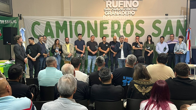 El Sindicato de Choferes de Camiones de la provincia de Santa Fe presentó oficialmente este sábado la lista ‘Verde y Blanca – Lealtad Nacional’