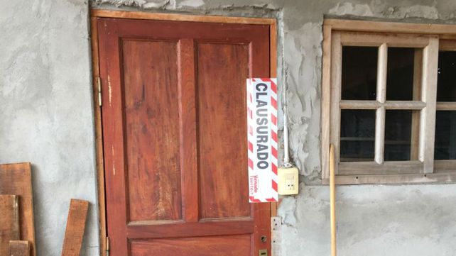 Más de 40 demorados por una fiesta clandestina en una maderera de Venado Tuerto