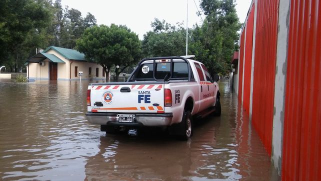 Hubo vientos de más de 120 km/h en Frontera y voladura de 25 techos