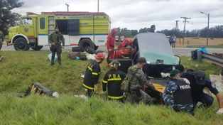 Fallecieron dos mujeres luego de despistarse su auto en la ruta 2