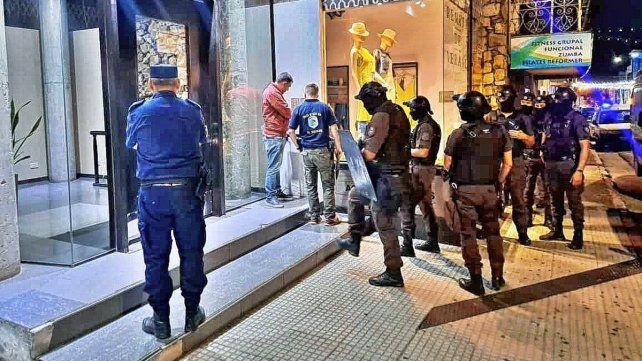 Un empresario quedó detenido tras los allanamientos durante las primeras horas de este miércoles.