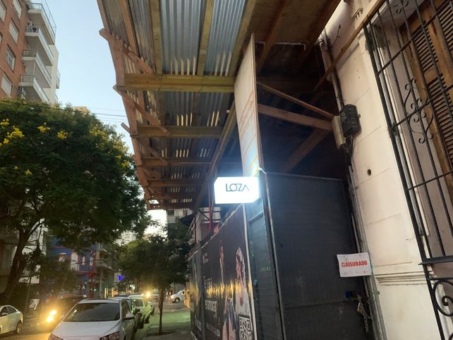 El municipio desarticuló una fiesta clandestina con 200 personas en una obra en construcción