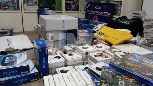 Golpe a Piratas de la Play: secuestran gran cantidad de artículos electrónicos