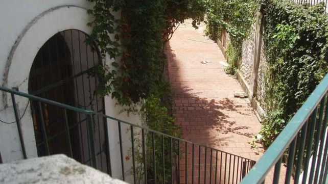 Un casa subterránea descubierta de casualidad.