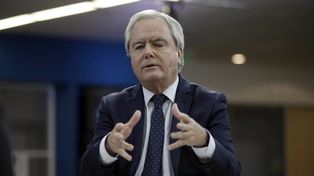 Componedor. Pese a los esfuerzos de Pinedo, ayer volvieron los chisporroteos entre Bullrich y el ex jefe de la Aduana.