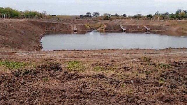 Tres obras de saneamiento vuelven a ejecutarse y alcanzarán a 40.000 habitantes de la provincia.