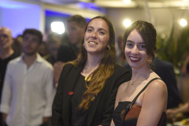 Las periodistas de Negocios Gala Décima Kozamed y Azul Martínez Lo Re.