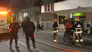 El incendio se desató en una vivienda de Santa Fe al 1600.