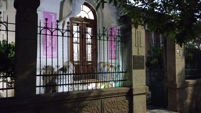 El museo Doval Fermi presentó una muestra por los 40 años de democracia