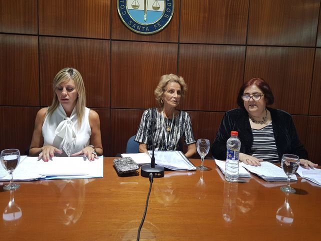 En la jornada Tres poderes por la igualdad disertaron María de los Ángeles Sacnun