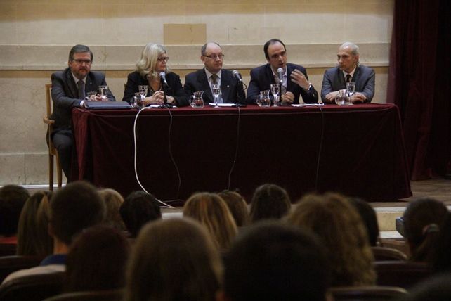 Expertos se reúnen en la ciudad para debatir en el Foro de educación