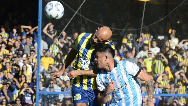 Central buscó siempre pero fue 0 a 0, pese a jugar media hora con uno más