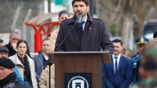 El gobernador Maximiliano Pullaro en el día del Servicio Penitenciario El gobernador Maximiliano Pullaro en el día del Servicio Penitenciario