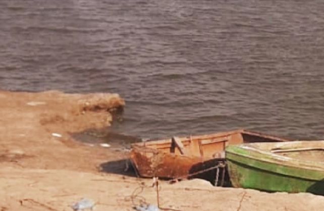 Investigan la causa de muerte de un hombre hallado en el río Salado